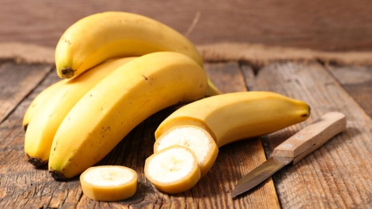 Does Eating Bananas Cause Belly Fat? Here Is The Naked Truth
